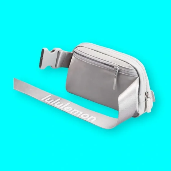 SOLD. NWT LULULEMON Silver Everywhere Belt Bag - Picture 1 of 6